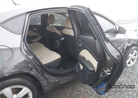 2015 Dodge Dart Sxt z USA, uszkodzony, nr VIN 1C3CDFBB4FD227443